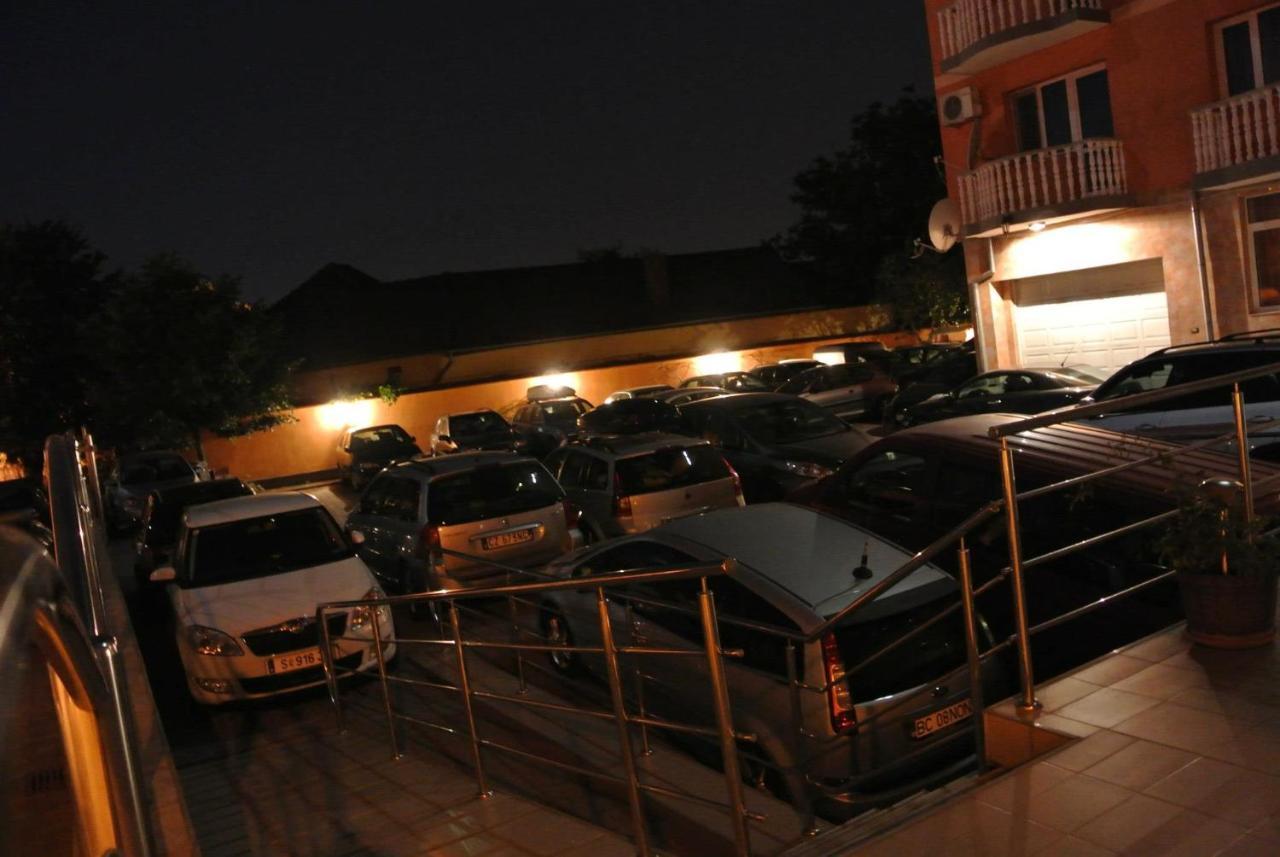 Pensiune Roua Arad Exterior foto