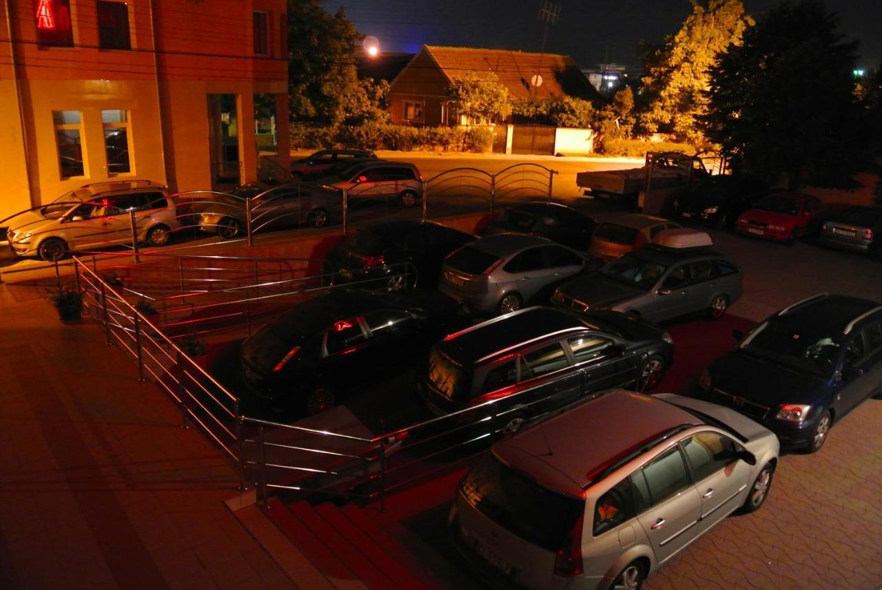 Pensiune Roua Arad Exterior foto