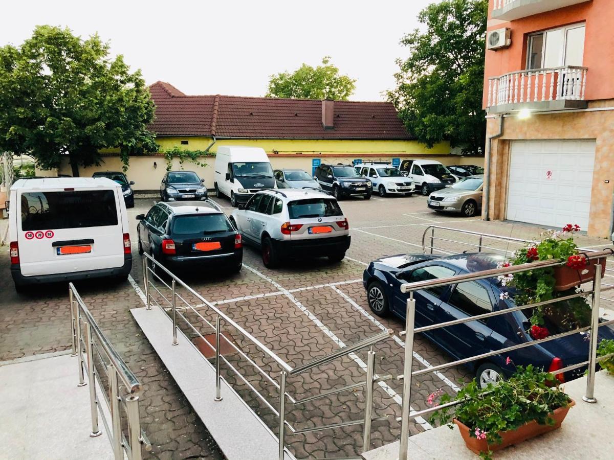Pensiune Roua Arad Exterior foto