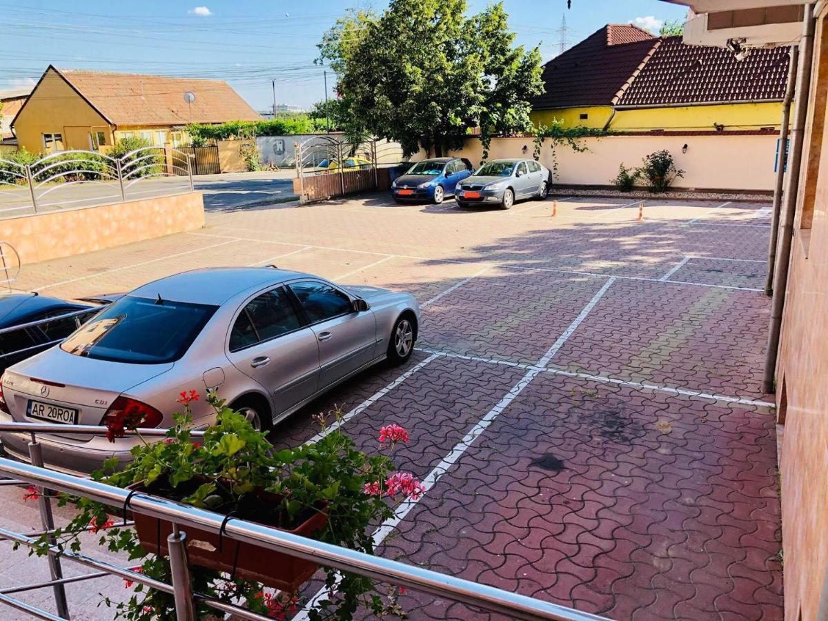 Pensiune Roua Arad Exterior foto