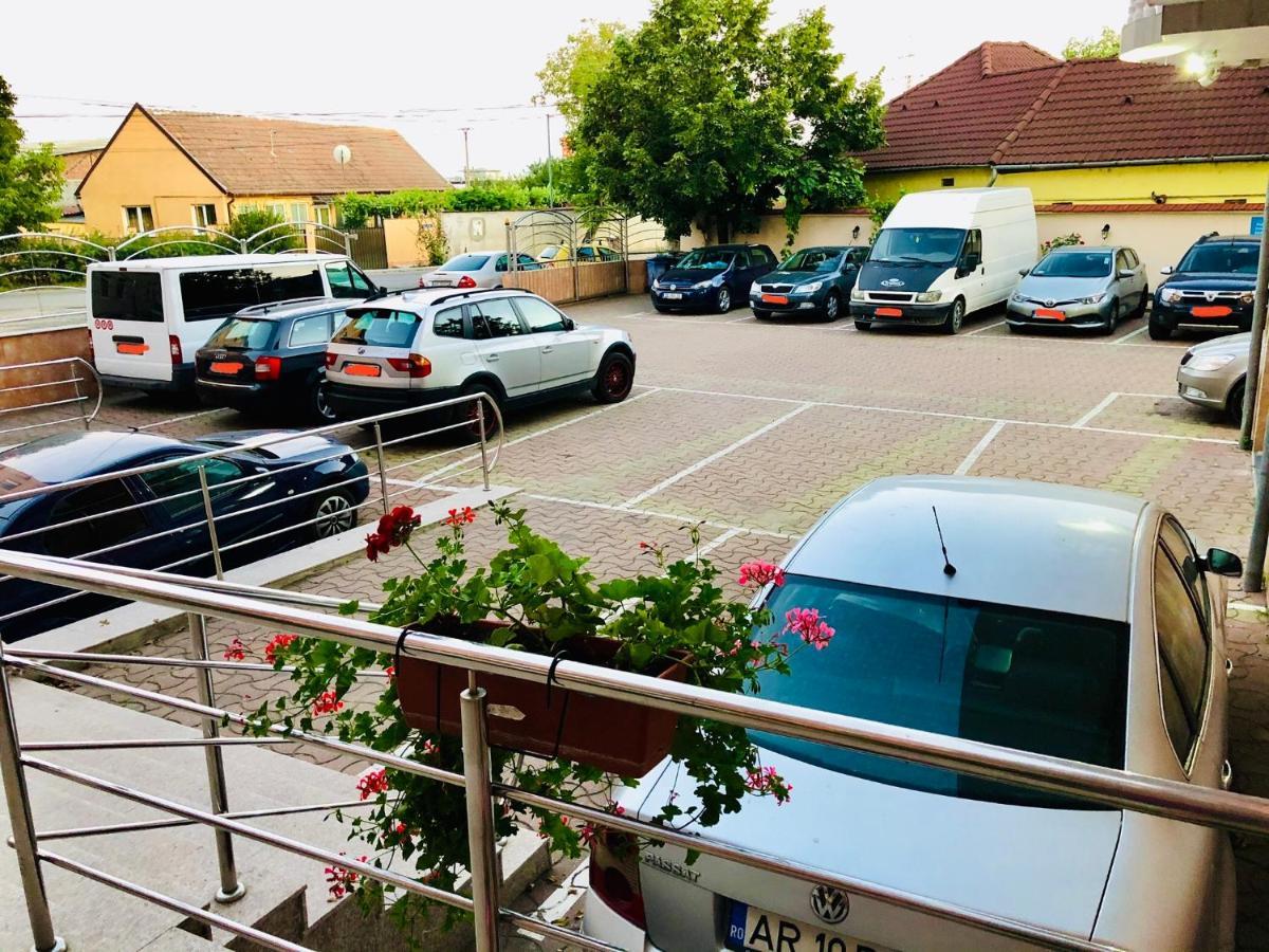Pensiune Roua Arad Exterior foto